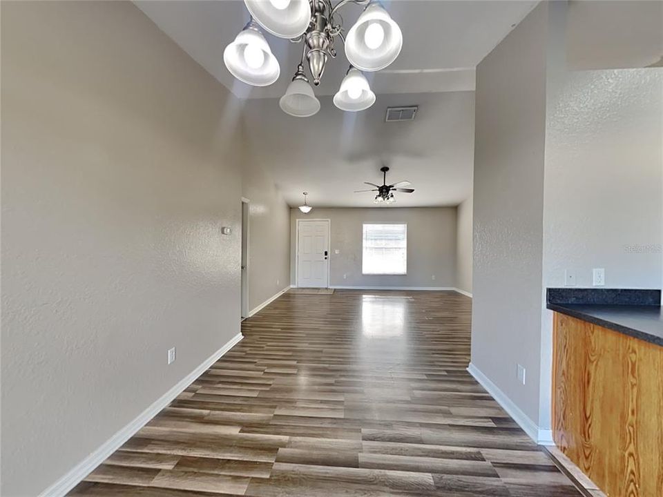 For Rent: $1,575 (3 beds, 2 baths, 1357 Square Feet)