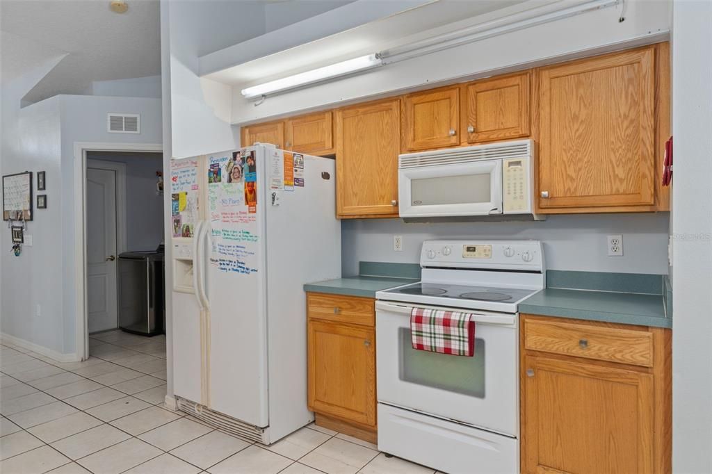 En Venta: $299,000 (3 camas, 2 baños, 1745 Pies cuadrados)