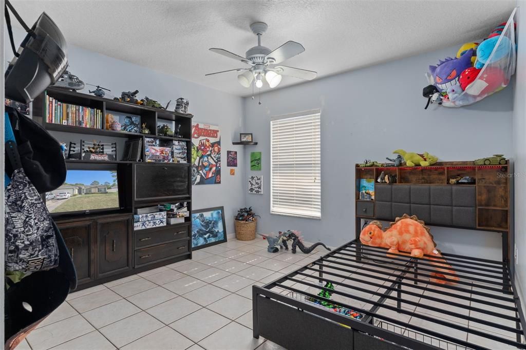 En Venta: $299,000 (3 camas, 2 baños, 1745 Pies cuadrados)