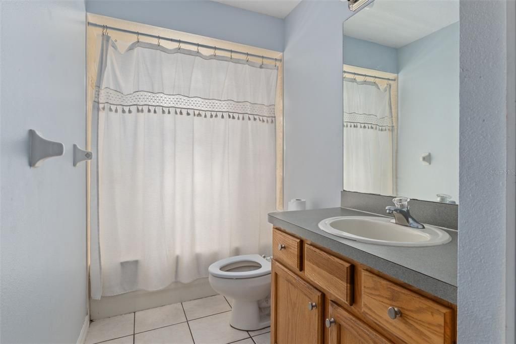 En Venta: $299,000 (3 camas, 2 baños, 1745 Pies cuadrados)