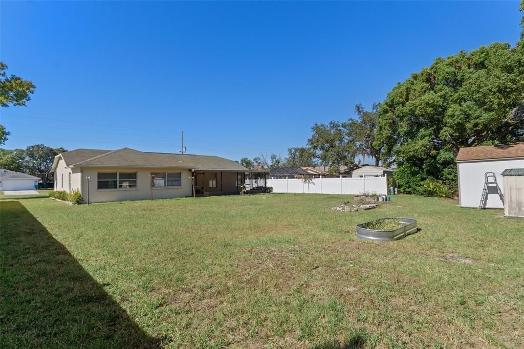 En Venta: $299,000 (3 camas, 2 baños, 1745 Pies cuadrados)