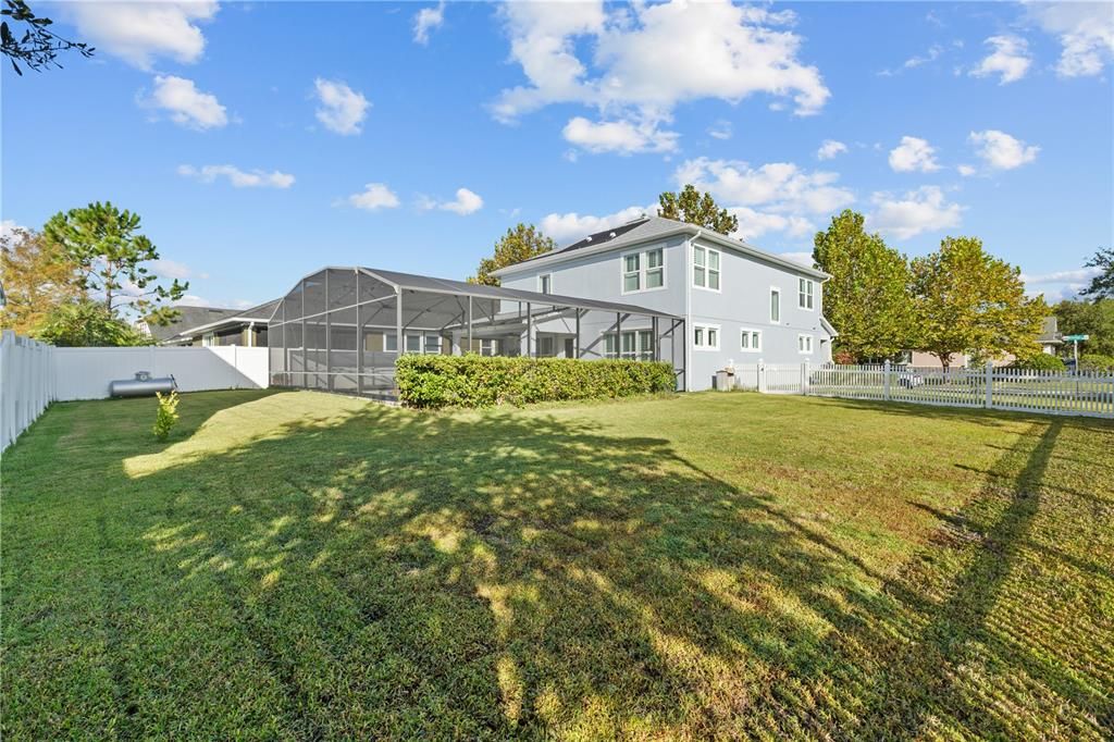 На продажу: $745,000 (4 спален, 2 ванн, 2745 Квадратных фут)