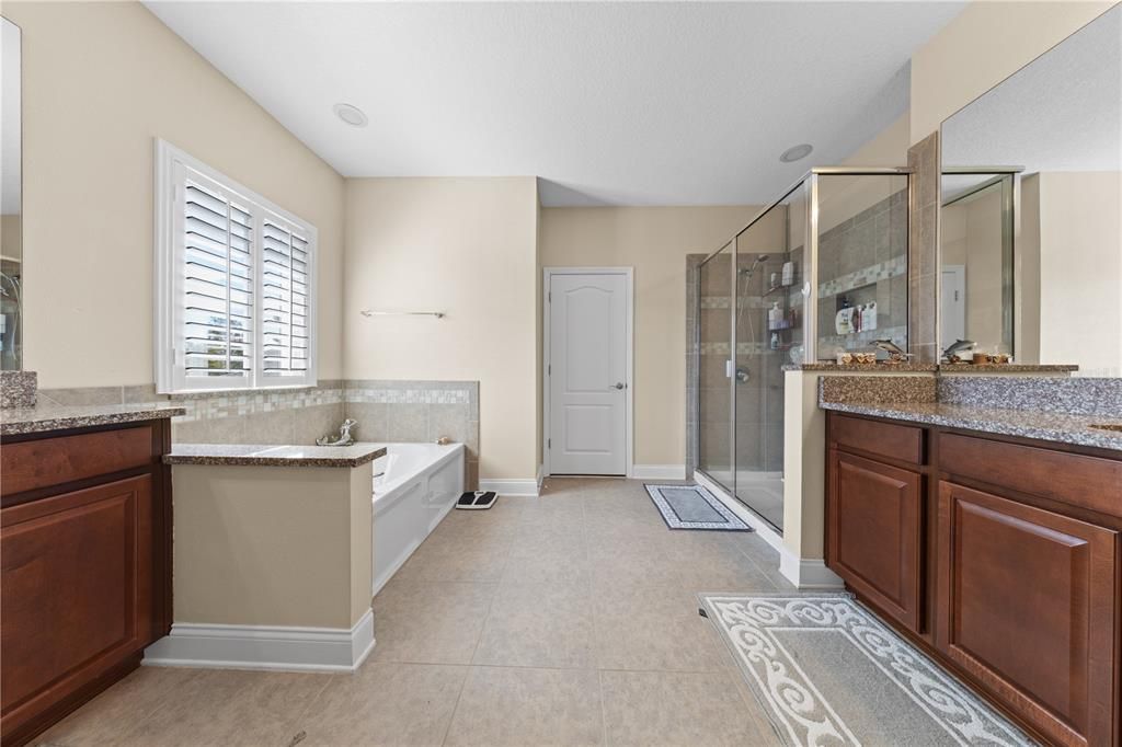 На продажу: $745,000 (4 спален, 2 ванн, 2745 Квадратных фут)