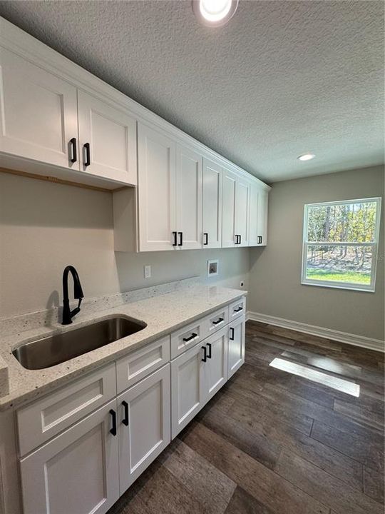 待售: $545,000 (3 贝兹, 2 浴室, 2208 平方英尺)