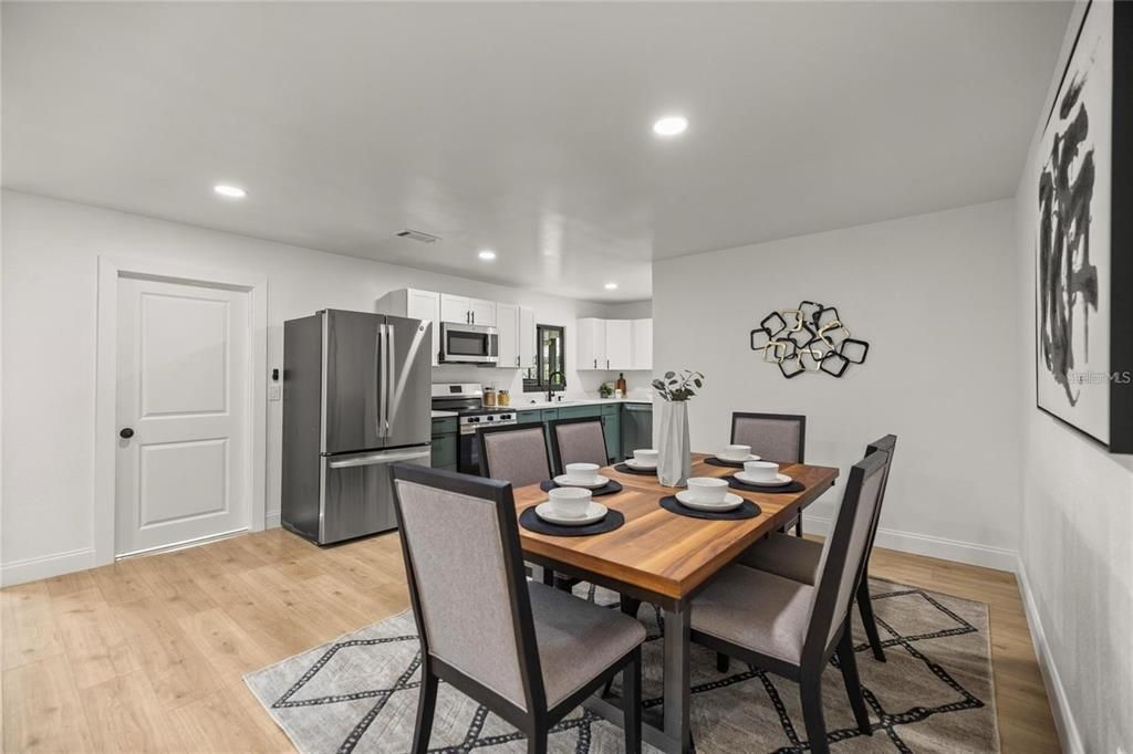 For Sale: $618,999 (3 beds, 2 baths, 1964 Square Feet)