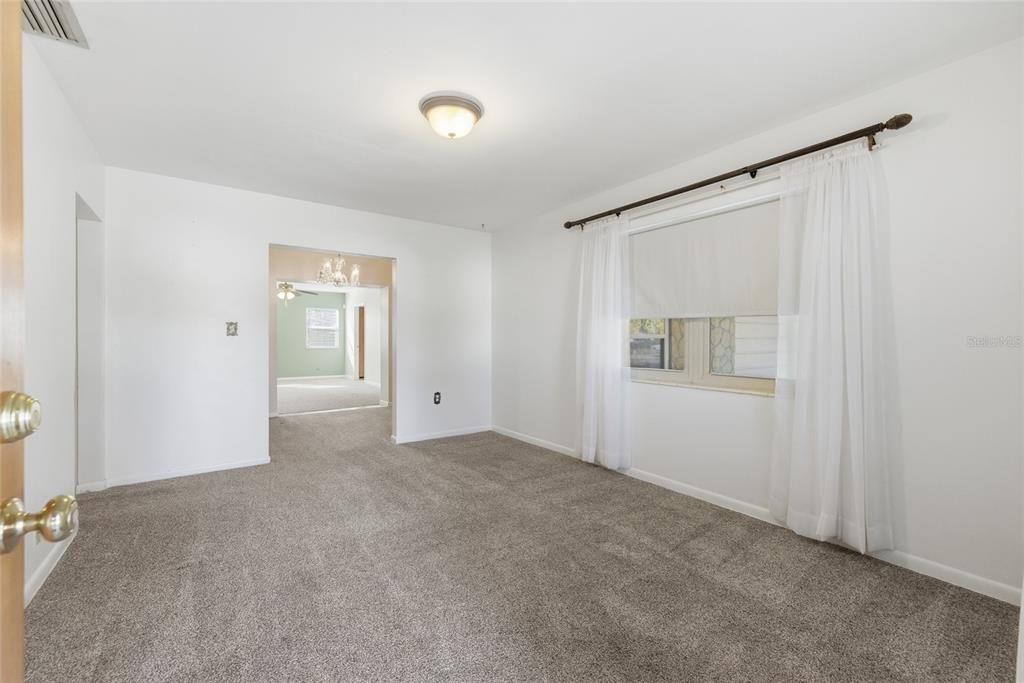 For Sale: $391,000 (3 beds, 2 baths, 1720 Square Feet)