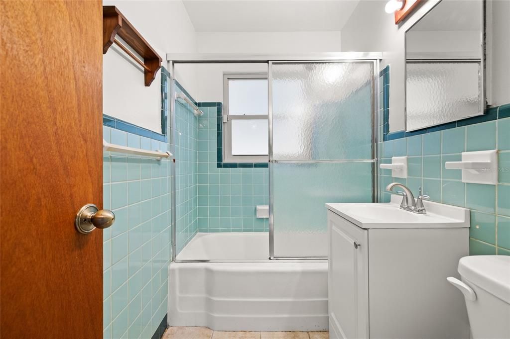 For Sale: $391,000 (3 beds, 2 baths, 1720 Square Feet)