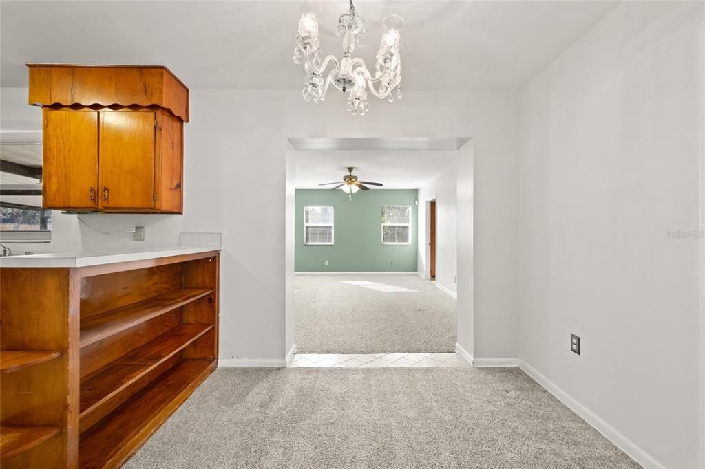 For Sale: $391,000 (3 beds, 2 baths, 1720 Square Feet)