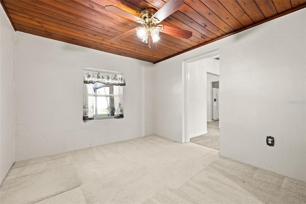 For Sale: $391,000 (3 beds, 2 baths, 1720 Square Feet)