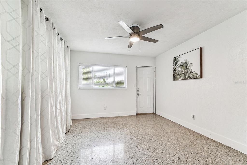 Под контрактом: $675,000 (3 спален, 0 ванн, 2138 Квадратных фут)