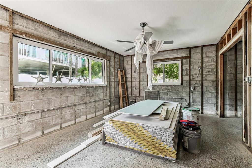 Под контрактом: $675,000 (3 спален, 0 ванн, 2138 Квадратных фут)