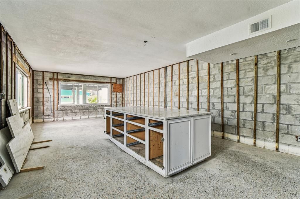 Под контрактом: $675,000 (3 спален, 0 ванн, 2138 Квадратных фут)