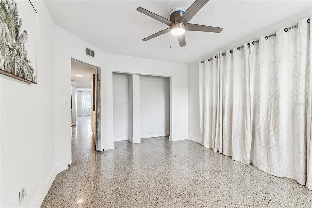 Под контрактом: $675,000 (3 спален, 0 ванн, 2138 Квадратных фут)