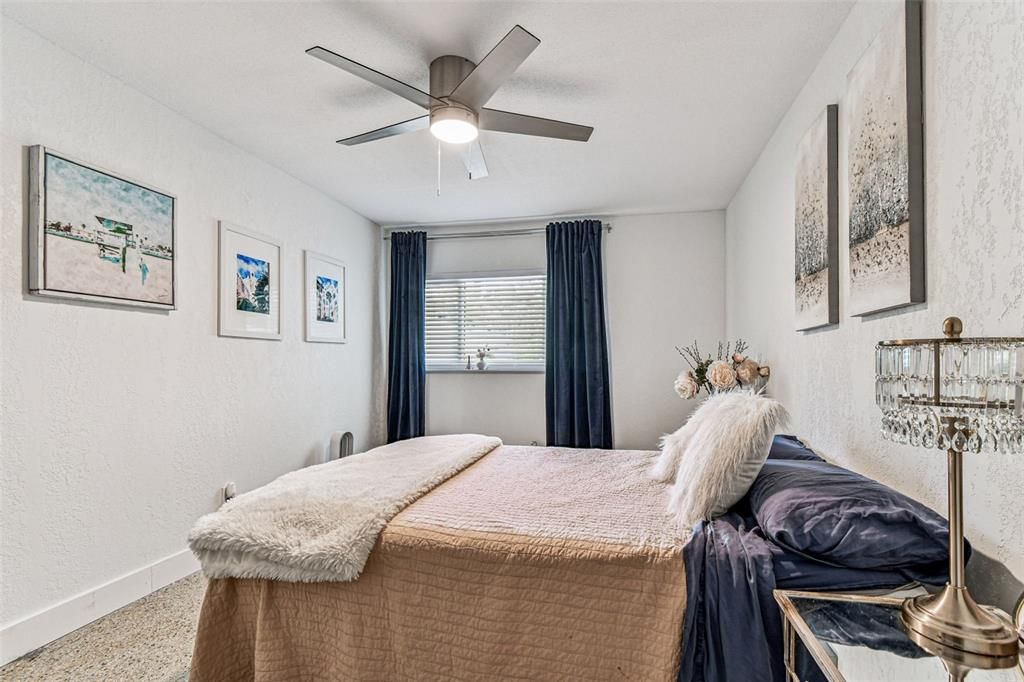 Под контрактом: $675,000 (3 спален, 0 ванн, 2138 Квадратных фут)