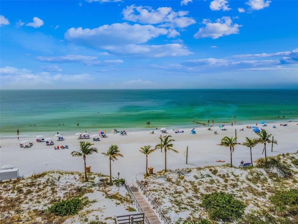 Под контрактом: $675,000 (3 спален, 0 ванн, 2138 Квадратных фут)