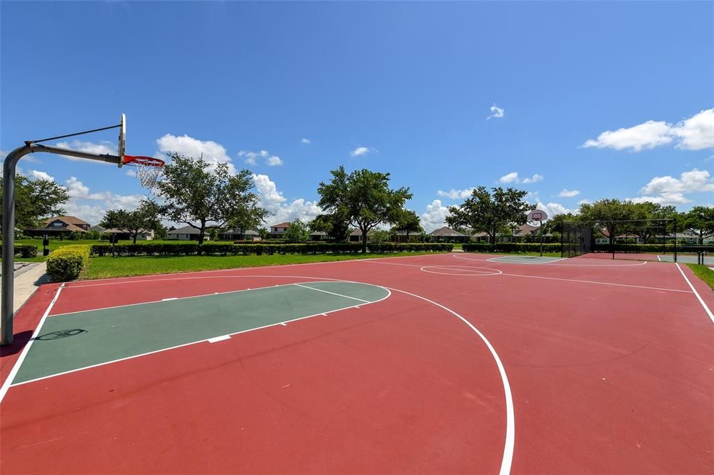 For Sale: $610,000 (4 beds, 3 baths, 2564 Square Feet)