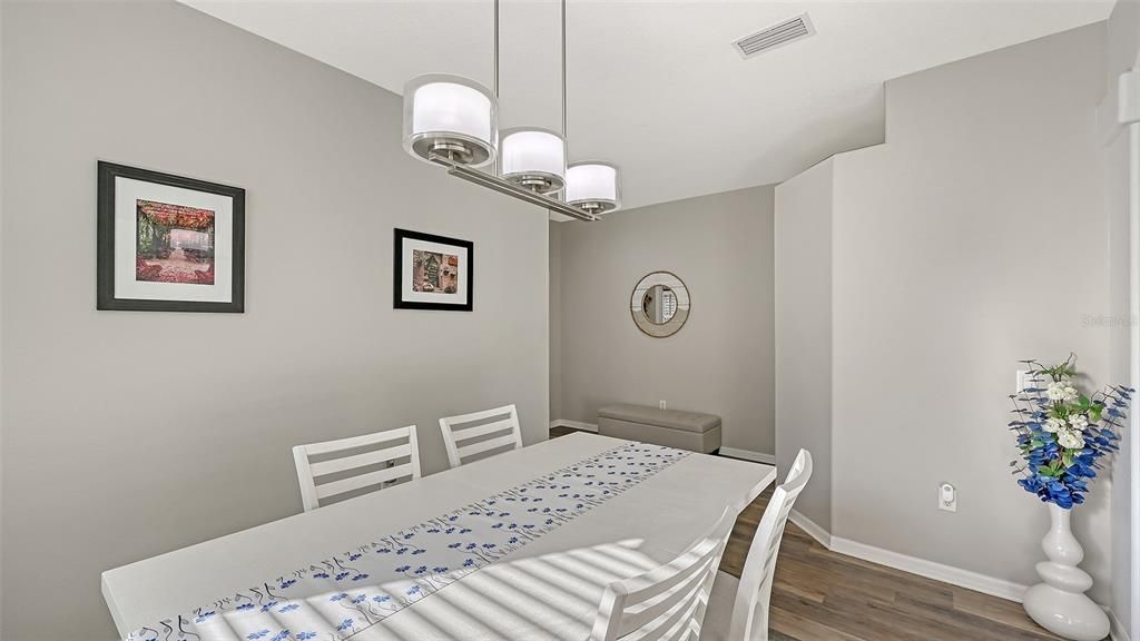 For Sale: $610,000 (4 beds, 3 baths, 2564 Square Feet)