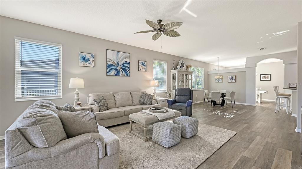 For Sale: $610,000 (4 beds, 3 baths, 2564 Square Feet)