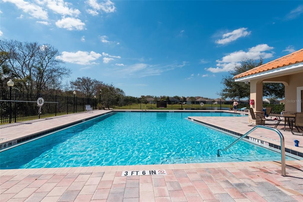 For Sale: $610,000 (4 beds, 3 baths, 2564 Square Feet)