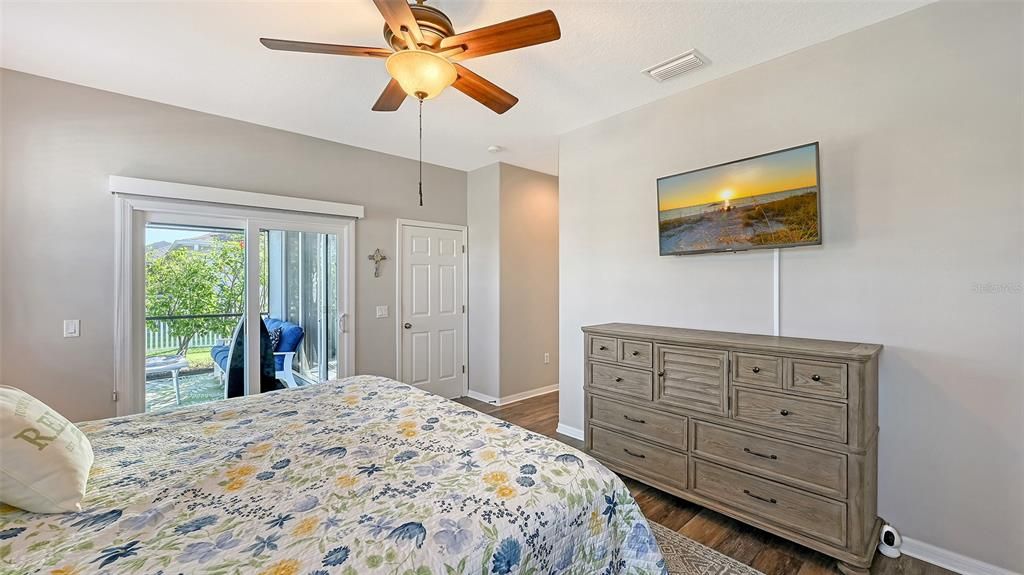 For Sale: $610,000 (4 beds, 3 baths, 2564 Square Feet)