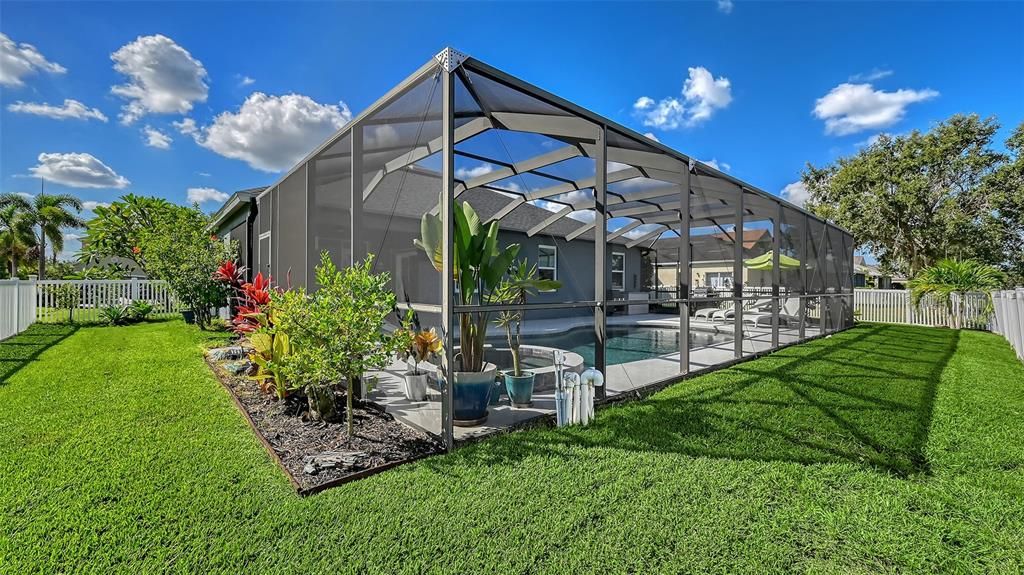 For Sale: $610,000 (4 beds, 3 baths, 2564 Square Feet)