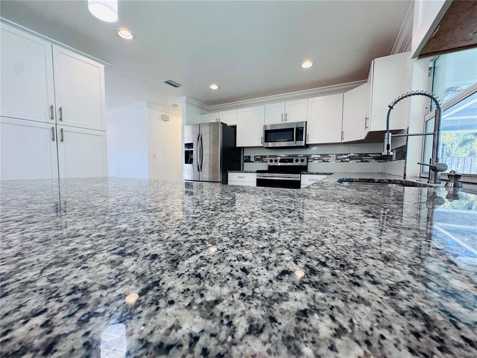 待售: $399,000 (3 贝兹, 3 浴室, 1526 平方英尺)