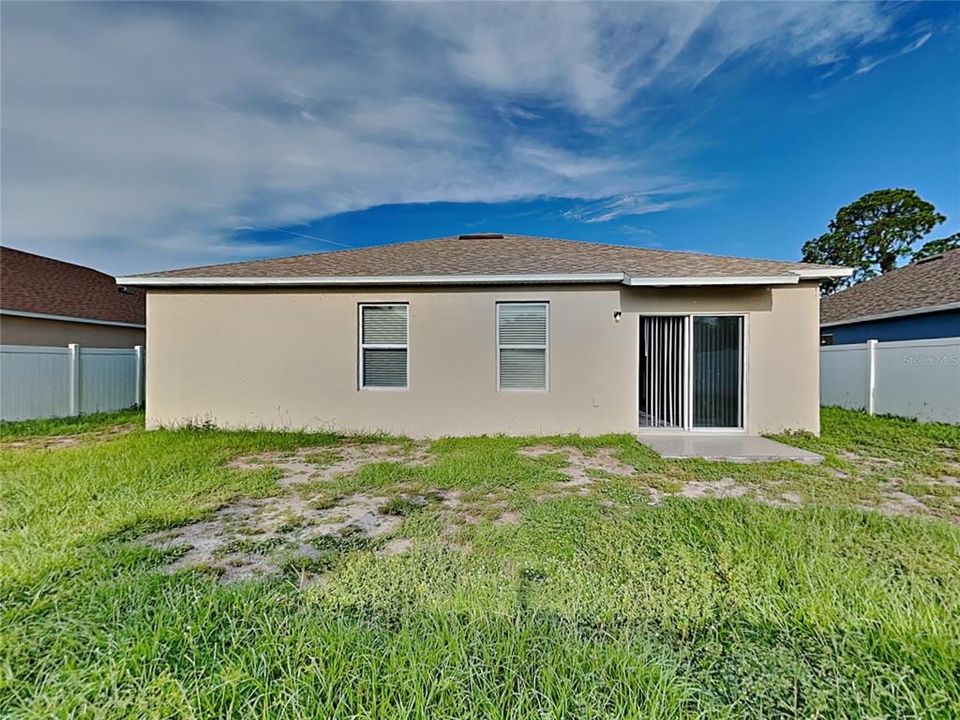 For Rent: $1,800 (3 beds, 2 baths, 1842 Square Feet)