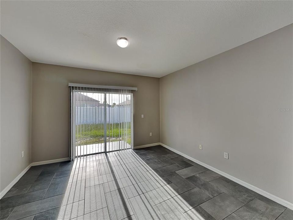 For Rent: $1,800 (3 beds, 2 baths, 1842 Square Feet)