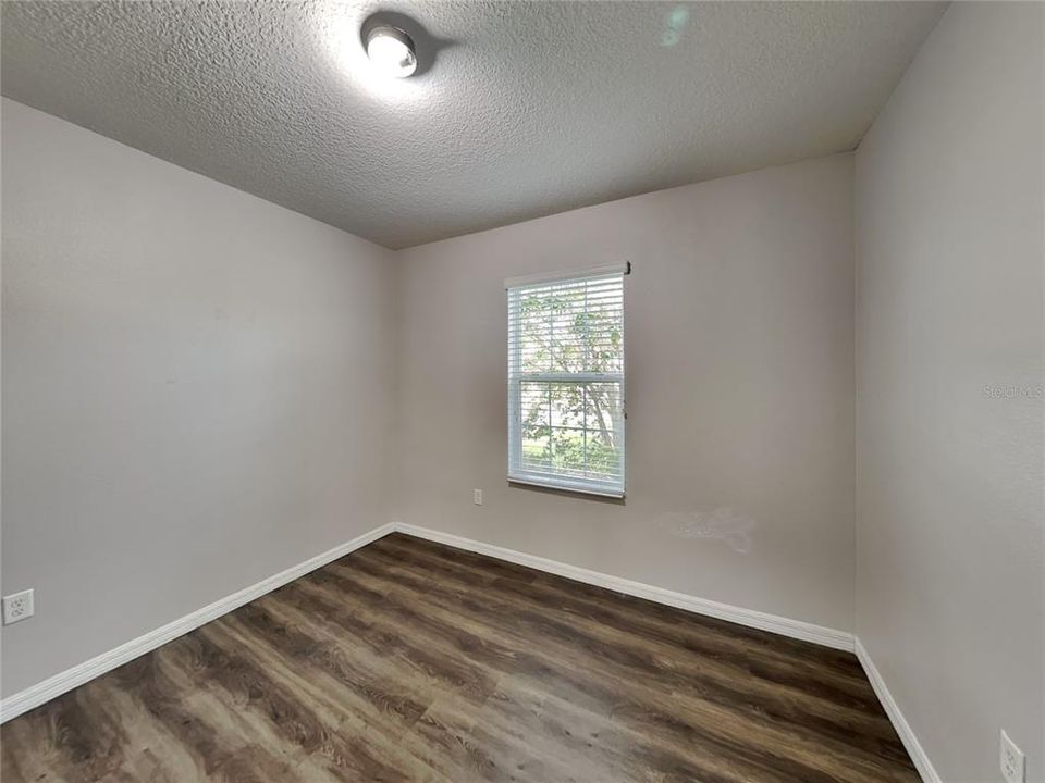 For Rent: $1,800 (3 beds, 2 baths, 1842 Square Feet)