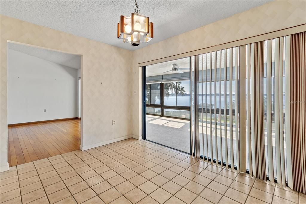 待售: $795,000 (4 贝兹, 4 浴室, 3456 平方英尺)