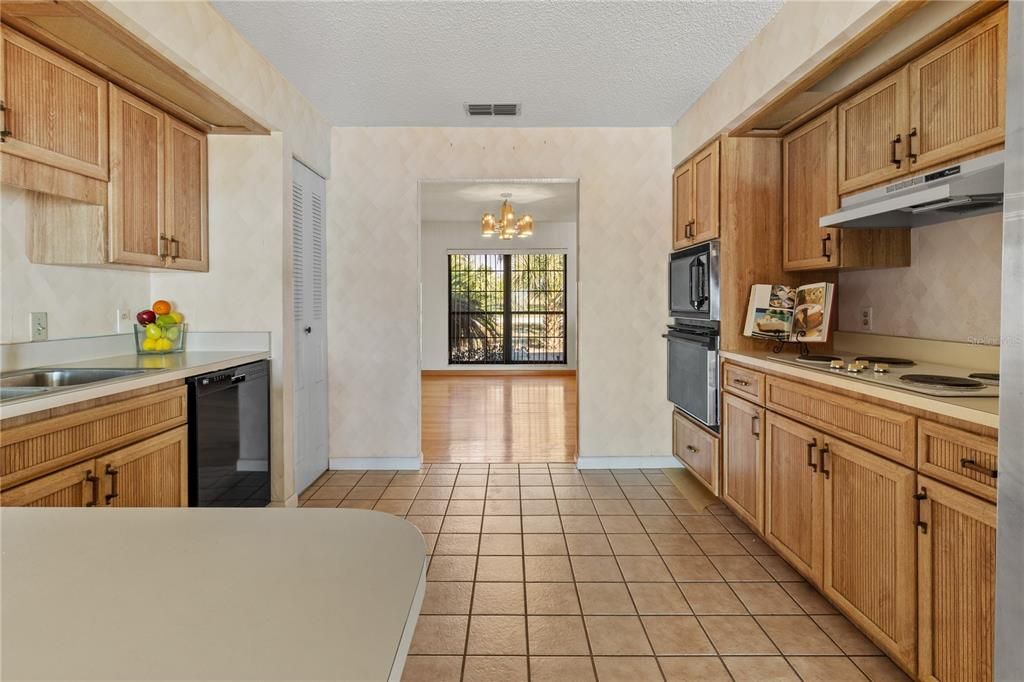 待售: $795,000 (4 贝兹, 4 浴室, 3456 平方英尺)