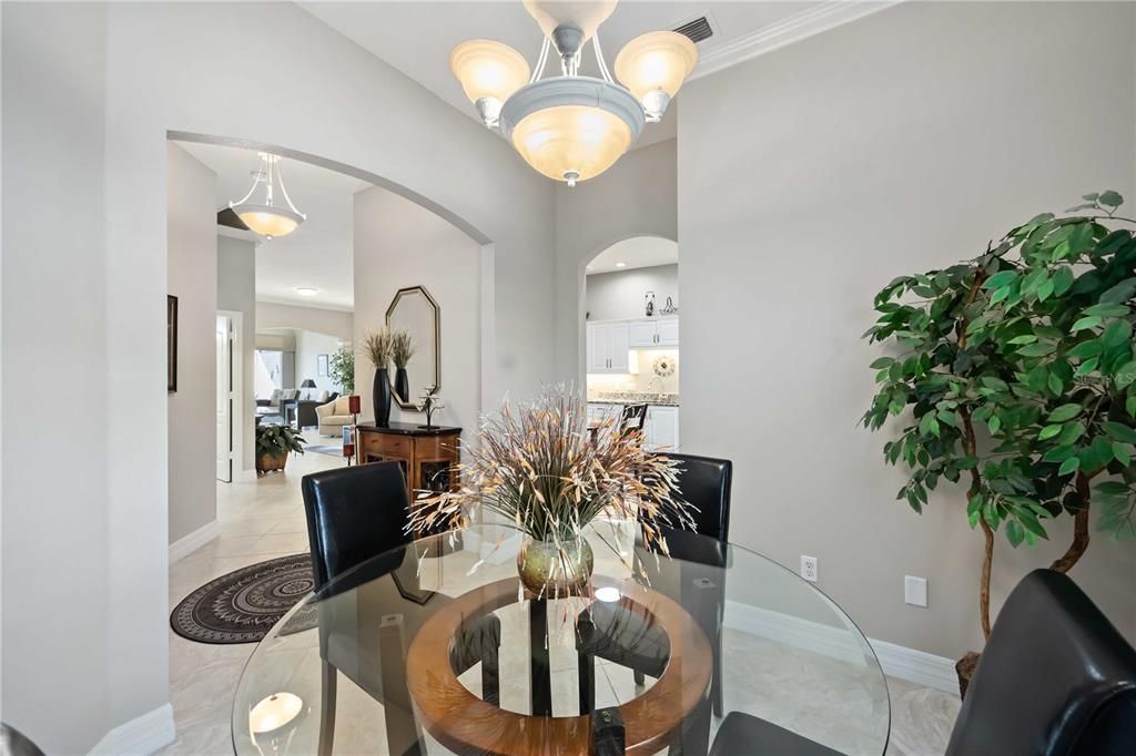 For Sale: $245,000 (2 beds, 2 baths, 1466 Square Feet)