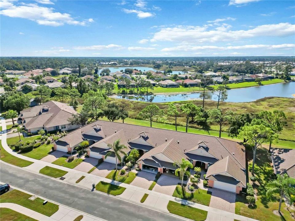 For Sale: $245,000 (2 beds, 2 baths, 1466 Square Feet)