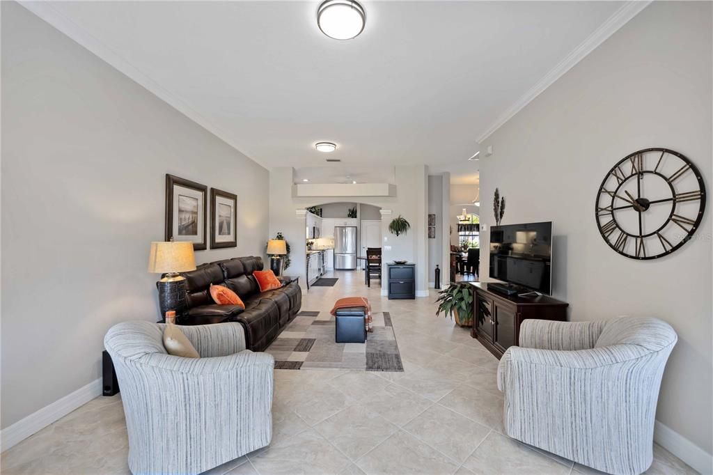 For Sale: $245,000 (2 beds, 2 baths, 1466 Square Feet)