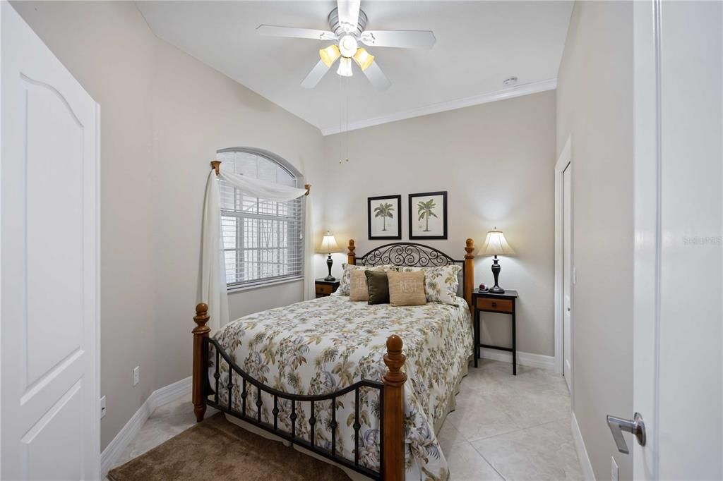 For Sale: $245,000 (2 beds, 2 baths, 1466 Square Feet)