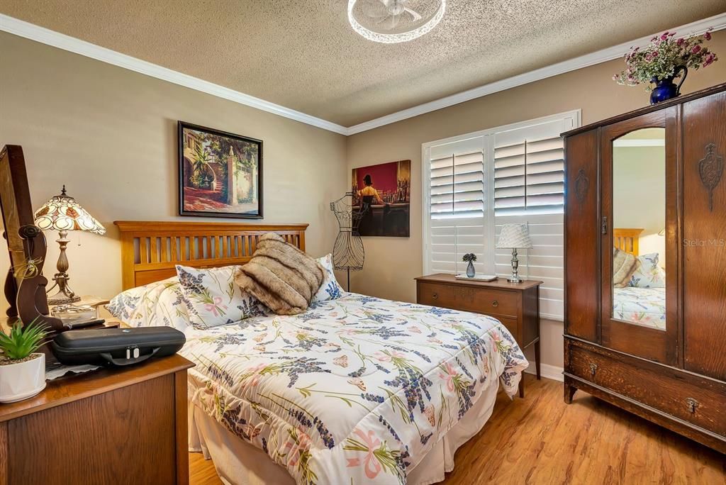 For Sale: $475,000 (3 beds, 2 baths, 1188 Square Feet)