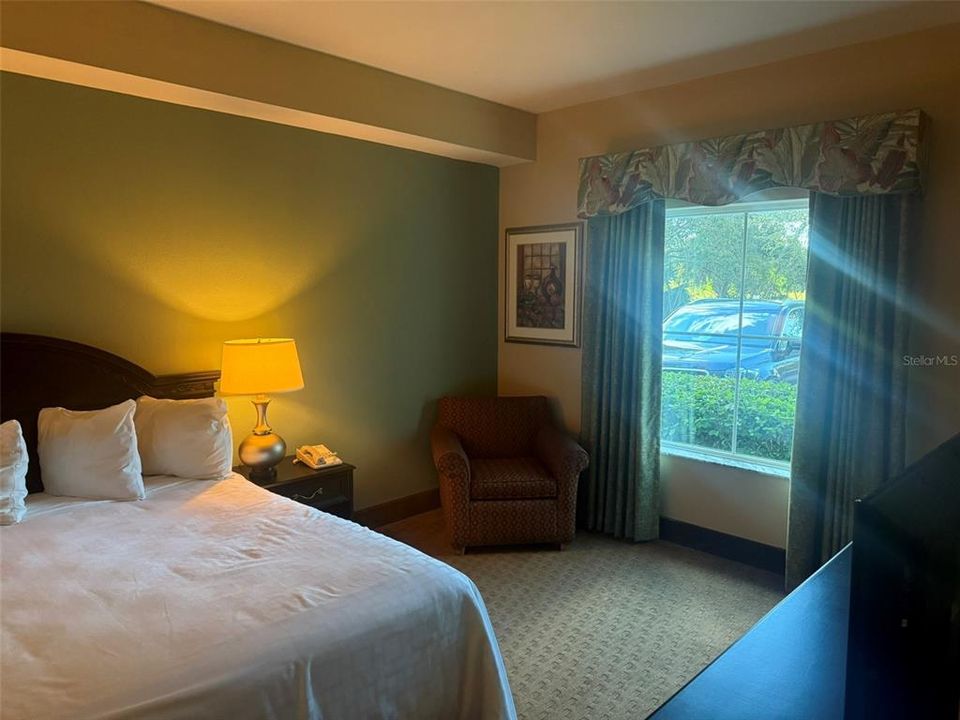 For Sale: $123,000 (1 beds, 1 baths, 547 Square Feet)