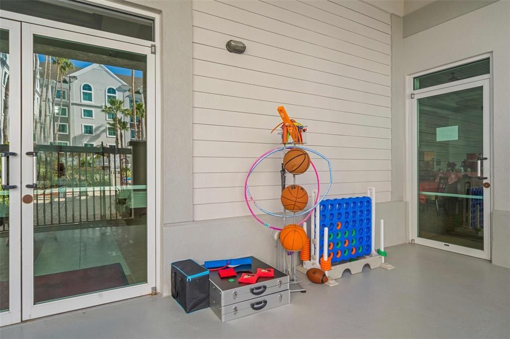 For Sale: $123,000 (1 beds, 1 baths, 547 Square Feet)