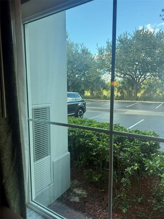 For Sale: $123,000 (1 beds, 1 baths, 547 Square Feet)