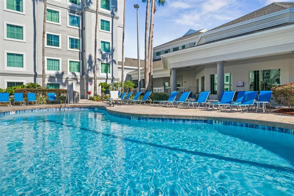 For Sale: $123,000 (1 beds, 1 baths, 547 Square Feet)