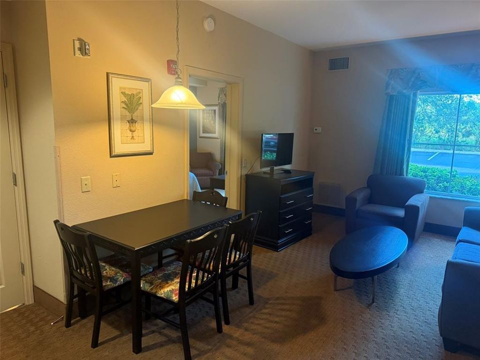 For Sale: $123,000 (1 beds, 1 baths, 547 Square Feet)