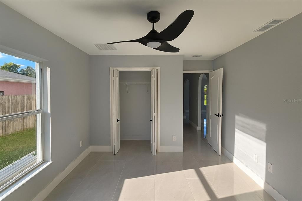 En Venta: $320,000 (3 camas, 2 baños, 1639 Pies cuadrados)