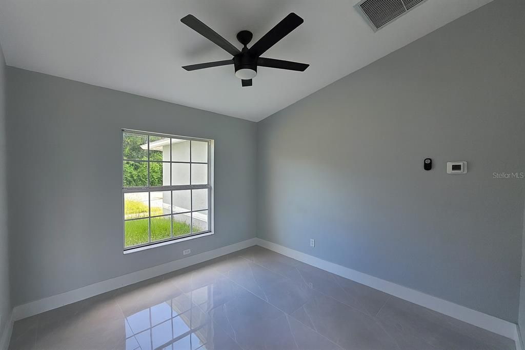 En Venta: $320,000 (3 camas, 2 baños, 1639 Pies cuadrados)