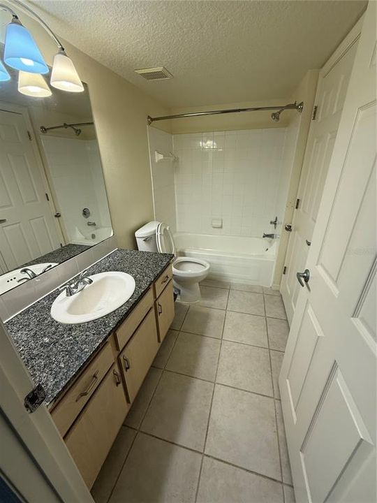 For Rent: $1,850 (2 beds, 2 baths, 1013 Square Feet)