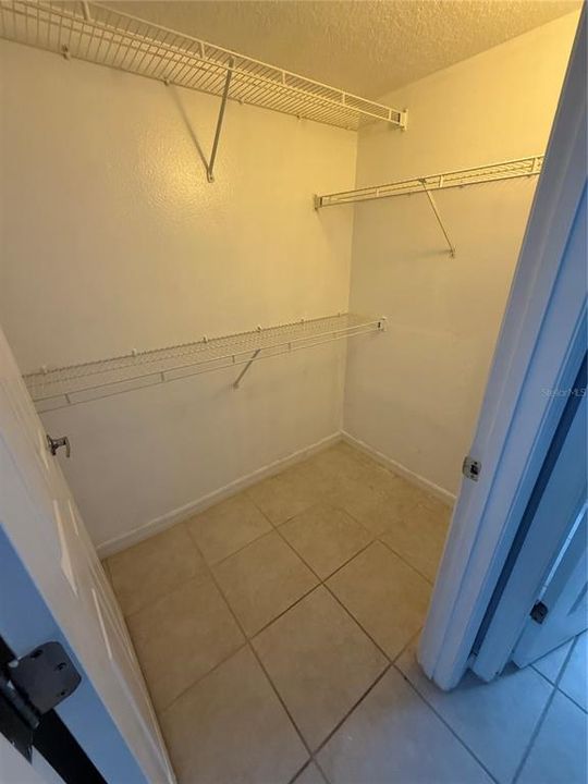 For Rent: $1,850 (2 beds, 2 baths, 1013 Square Feet)