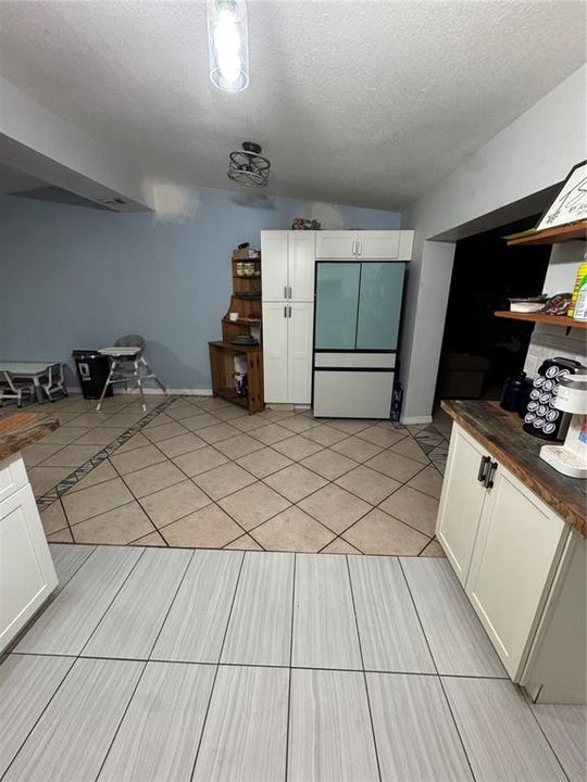 For Sale: $540,000 (5 beds, 3 baths, 2340 Square Feet)