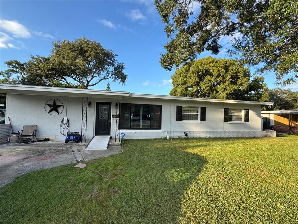 For Sale: $540,000 (5 beds, 3 baths, 2340 Square Feet)