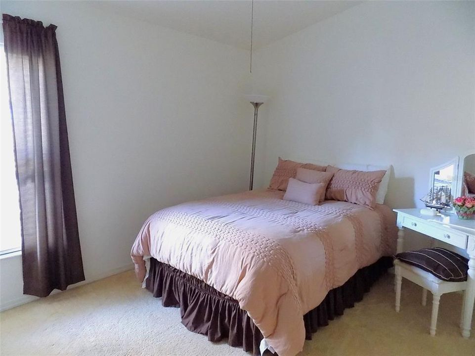 For Sale: $579,000 (4 beds, 2 baths, 2048 Square Feet)