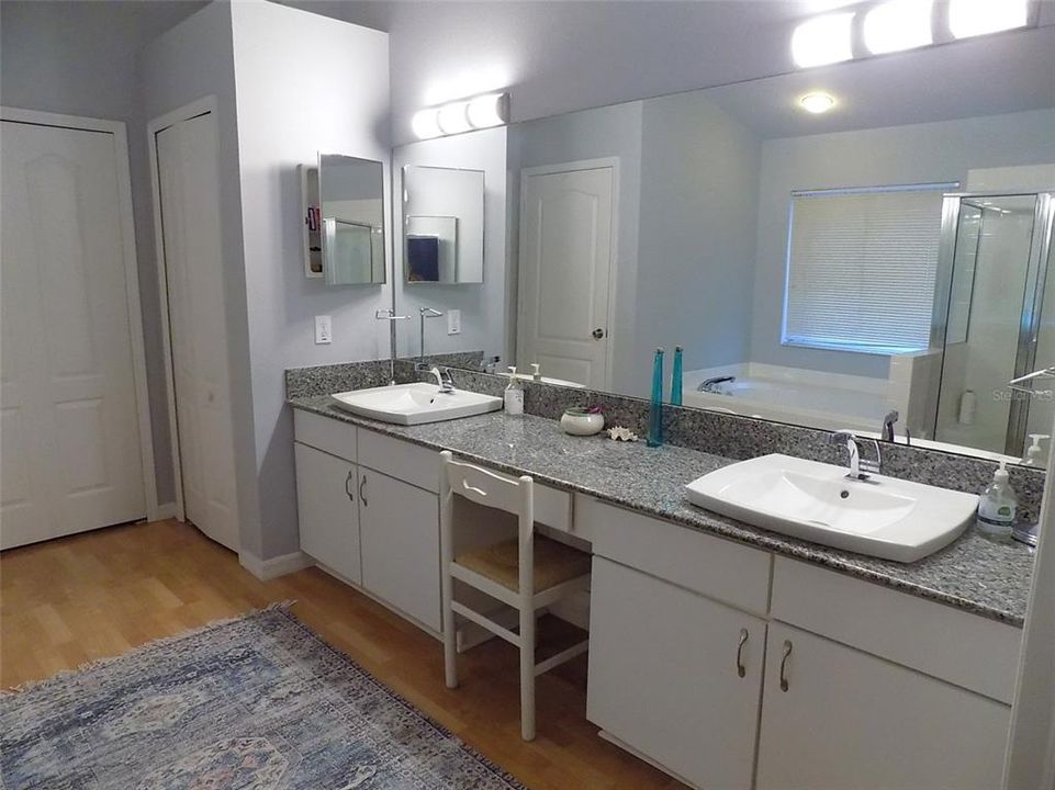 For Sale: $579,000 (4 beds, 2 baths, 2048 Square Feet)