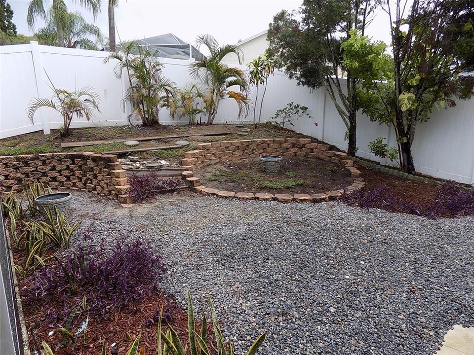 For Sale: $579,000 (4 beds, 2 baths, 2048 Square Feet)